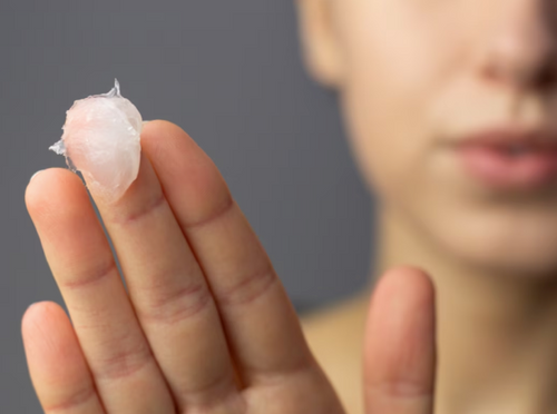 Faut-il adopter les tendances skincare qui inondent les réseaux ?